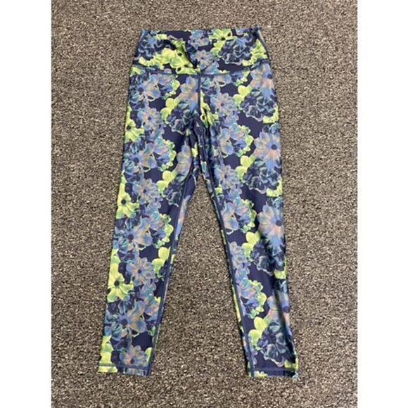 Fabletics Women's Superbloom Define PowerHold® Mid-Rise Capri Leggings Medium - Picture 1 of 10